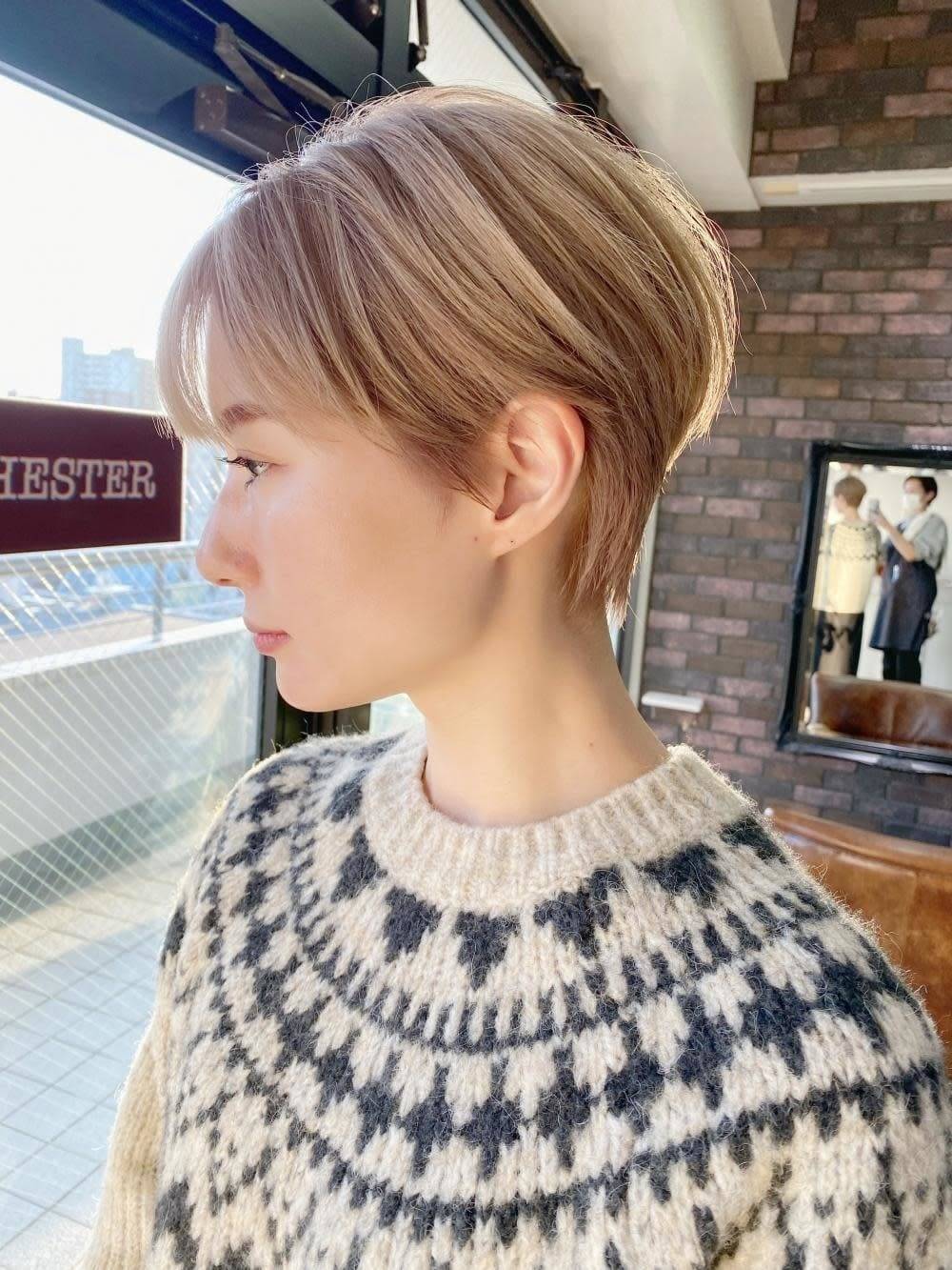 ブロンドカラーショート