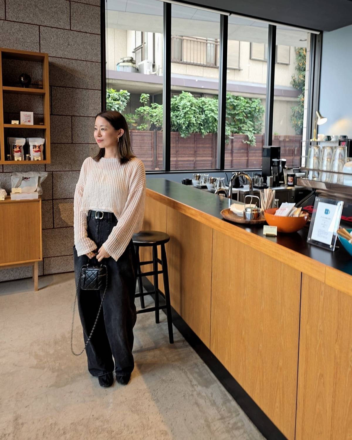 シアー素材のトップスを合わせる！