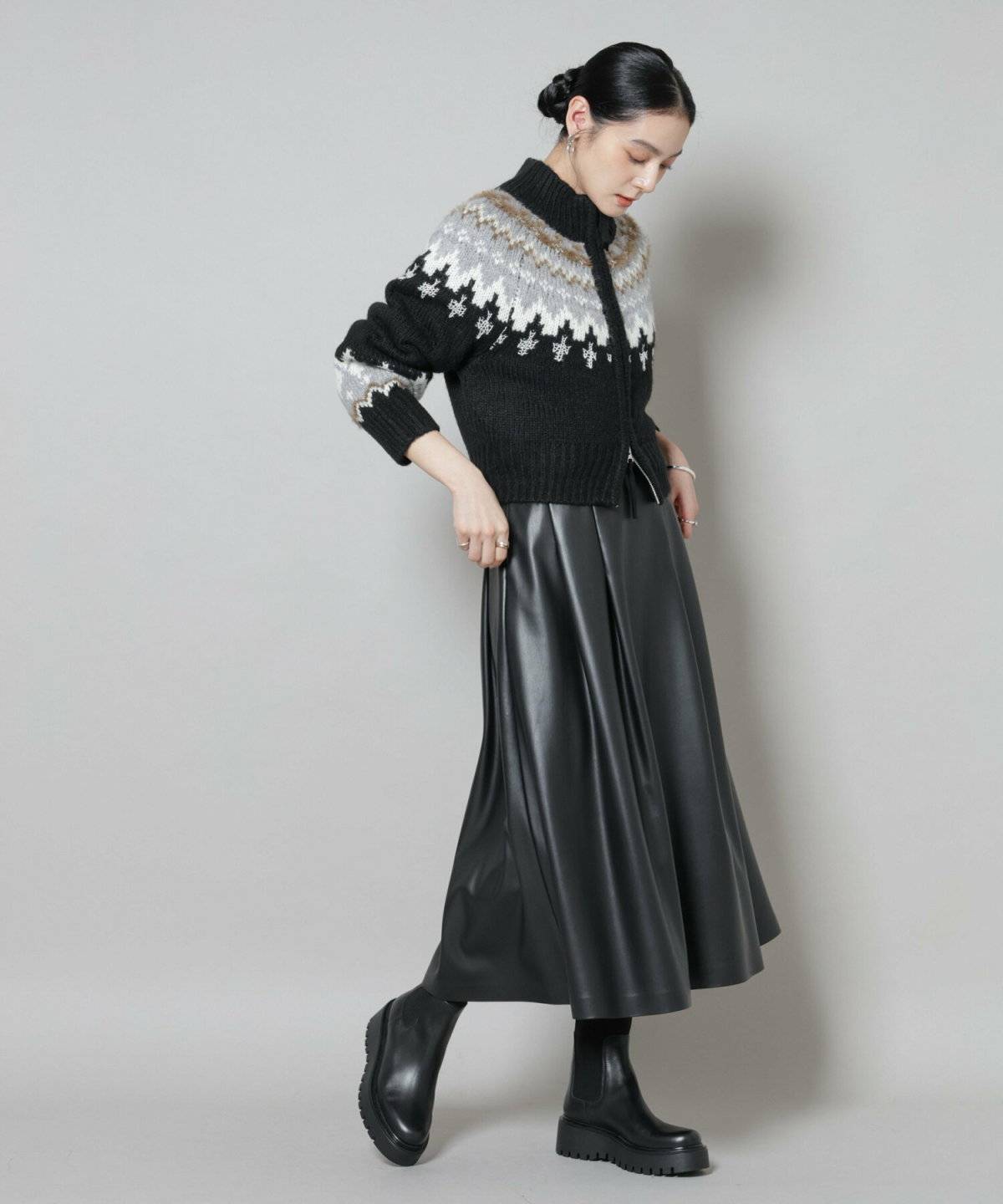 オールブラックコーデ