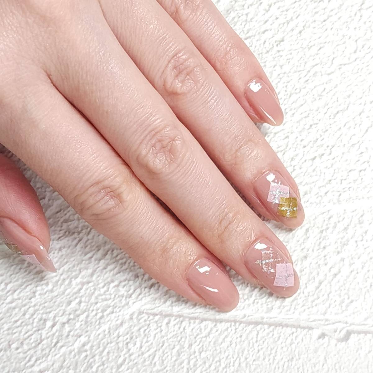 最高に今っぽいよ。不器用さん向け「レトロアーガイルネイル」のやり方