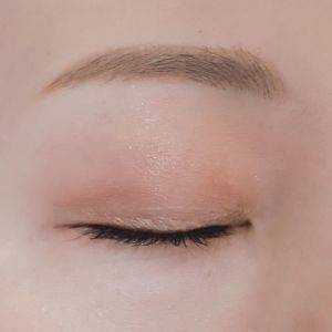 ひと塗りで今っぽくなる。ドラッグストアで買える名品アイシャドウ5選