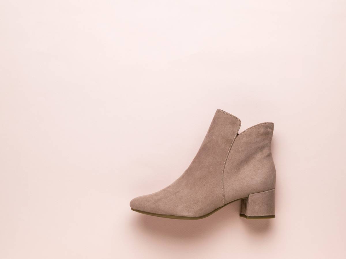 ショートブーツ