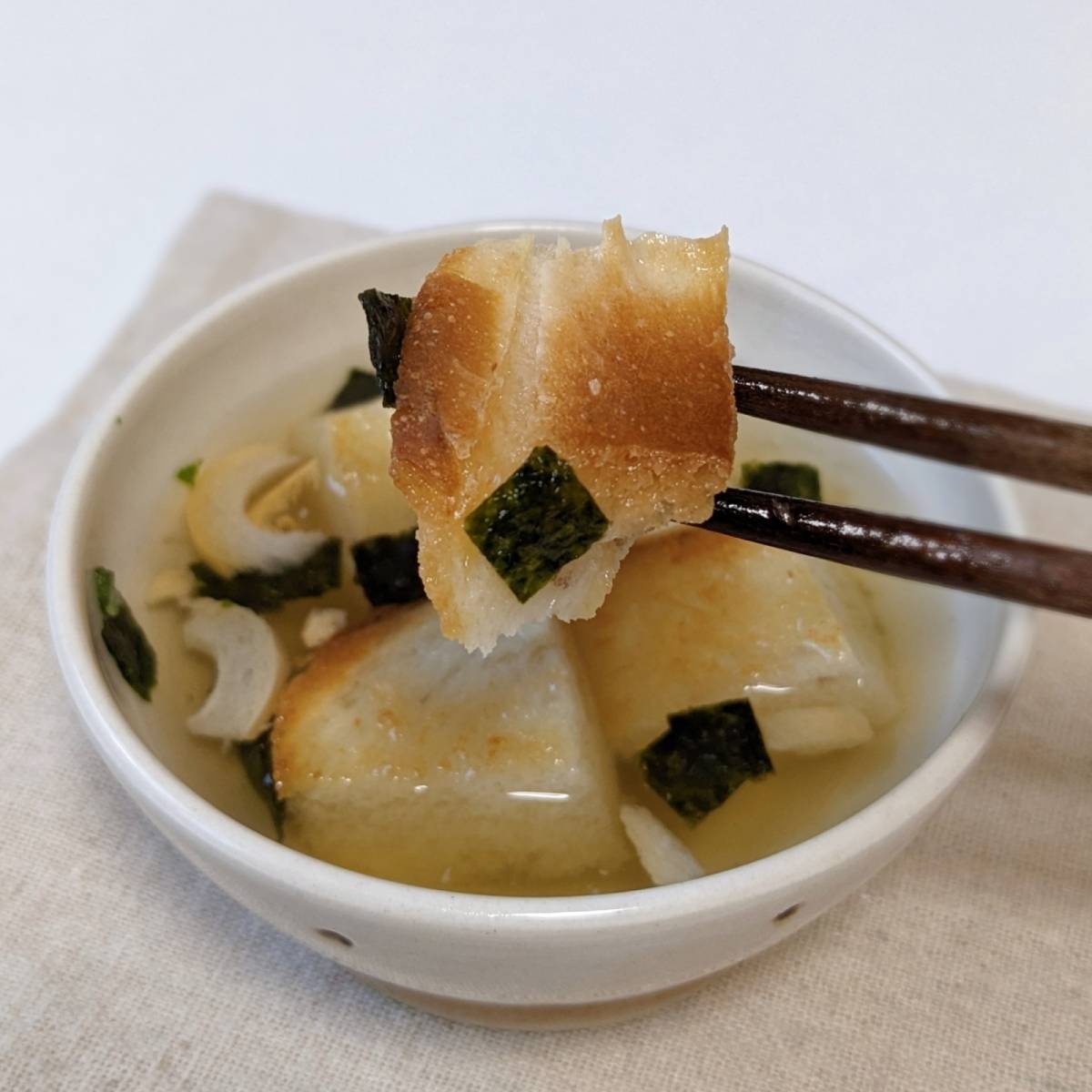 永谷園公式の「食パンのお吸いもの」のレシピ