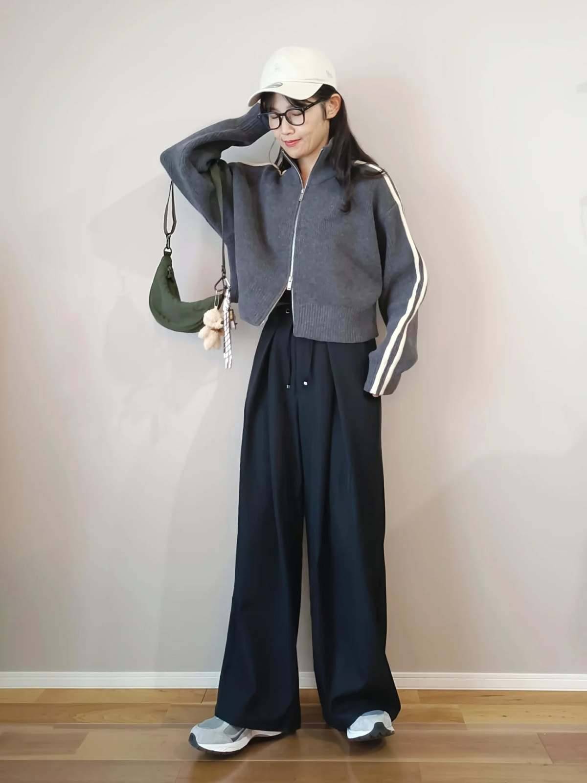 ジップアップカーディガン×パンツ