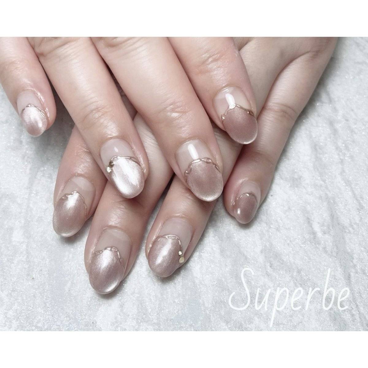 ピンクゴールドネイル