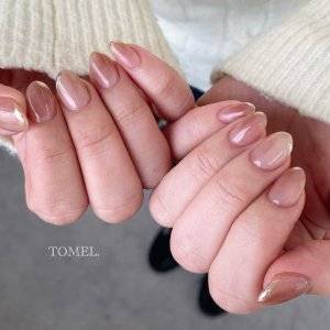 【2025年11月】いい女の手元はコレ。最新ピンクゴールドネイル5選