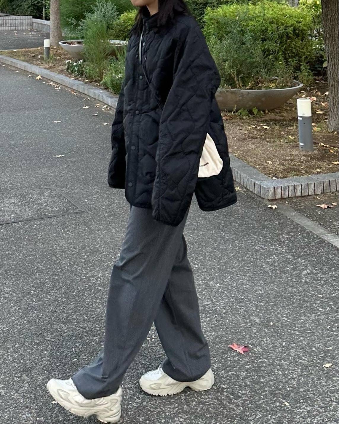 ユニクロ「ウルトラライトダウンジャケット」コーデ