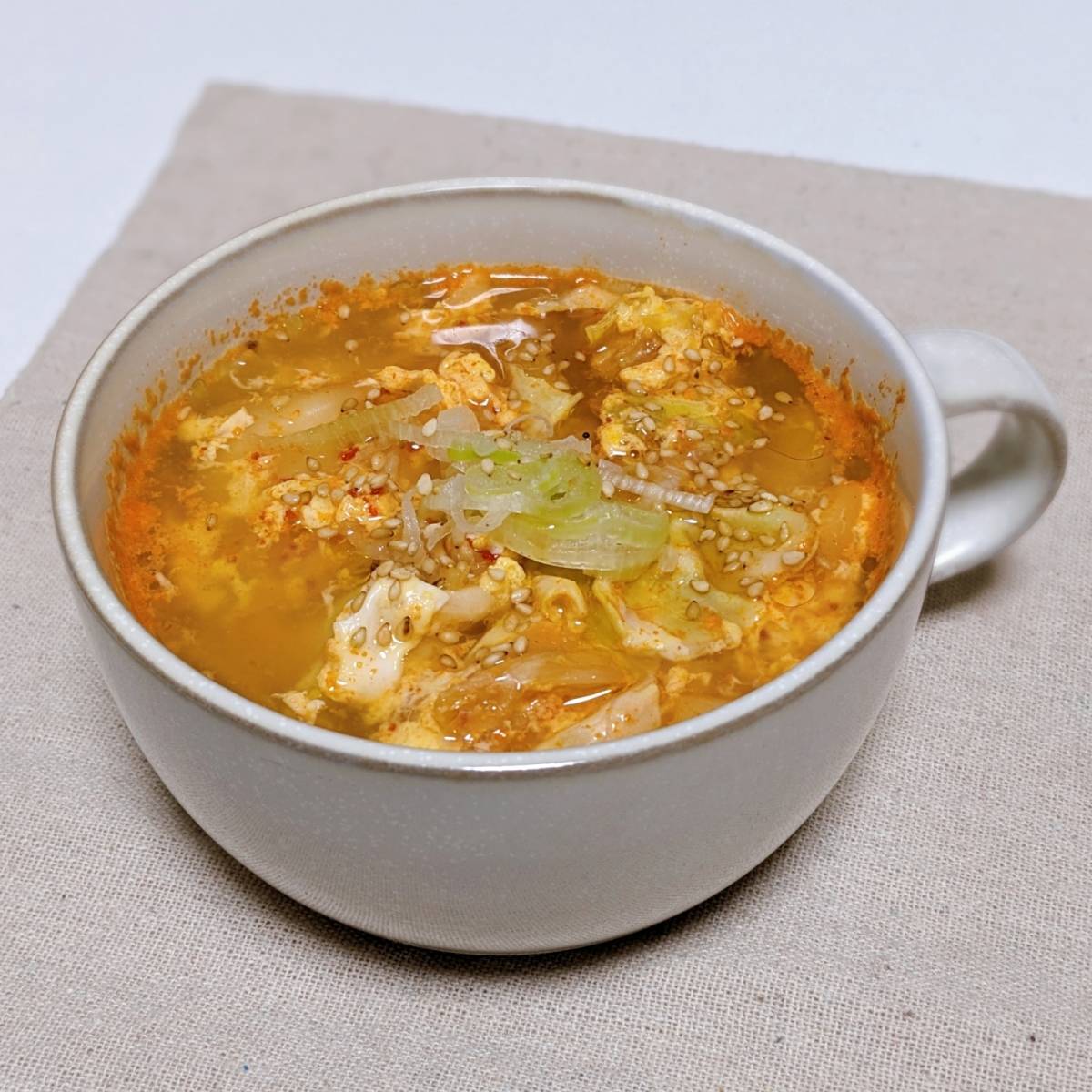 JA全農公式の「たまごとキムチの冷製スープ」のレシピ