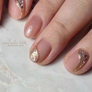 【2025年初冬】マネるだけで垢抜けるよ。指先が長く見えるネイル5選