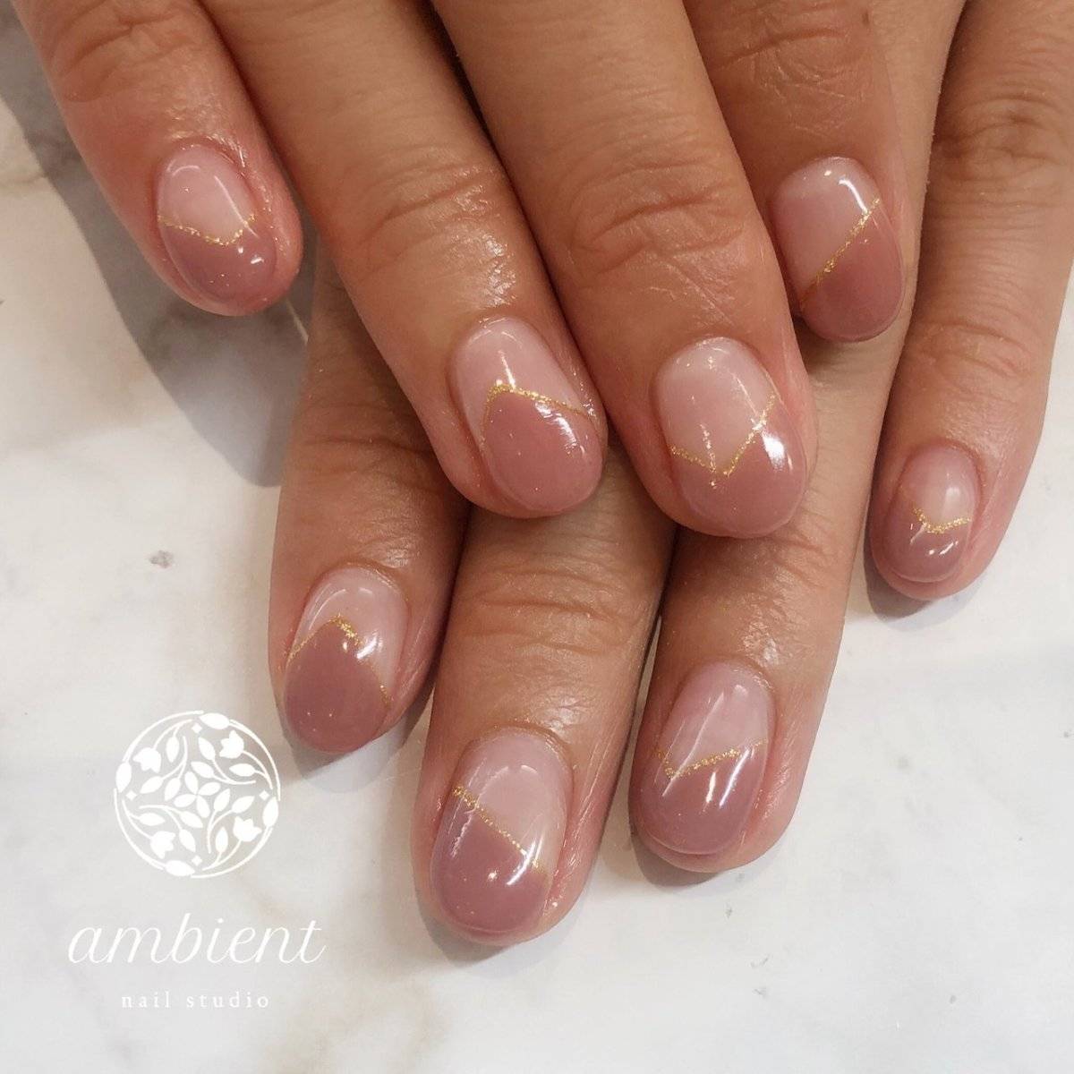 モーヴピンクネイル