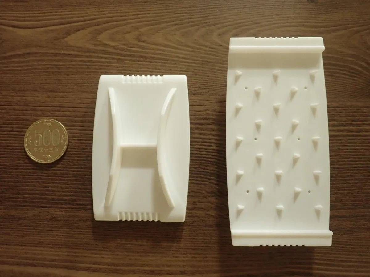 DAISO(ダイソー)：スライサー用ホルダー