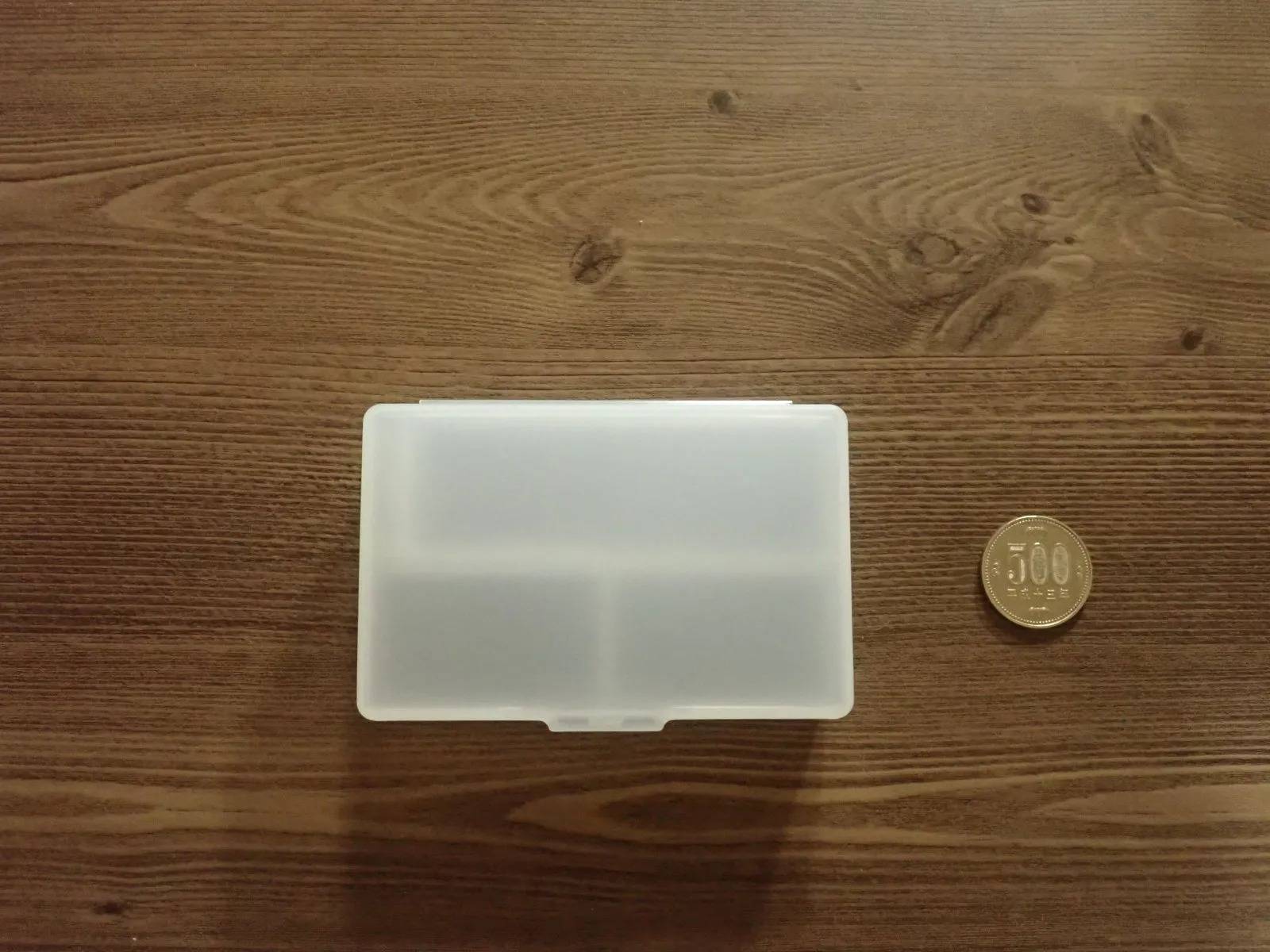 DAISO(ダイソー)：両面収納小物ケース