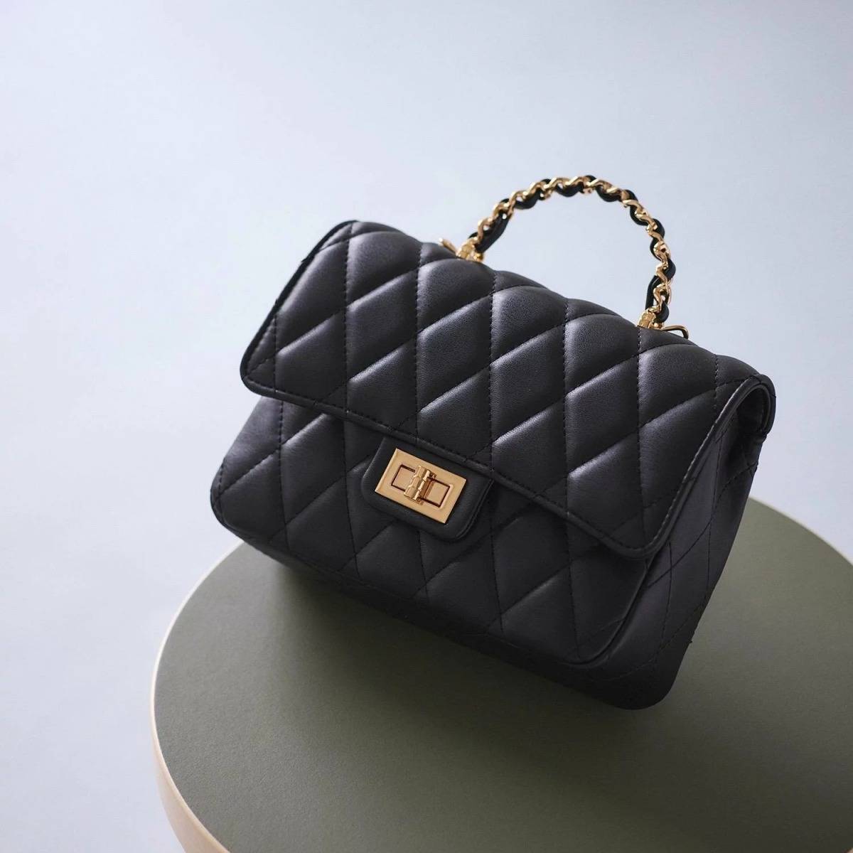 VIS チェーンハンドルキルティングショルダーバッグ