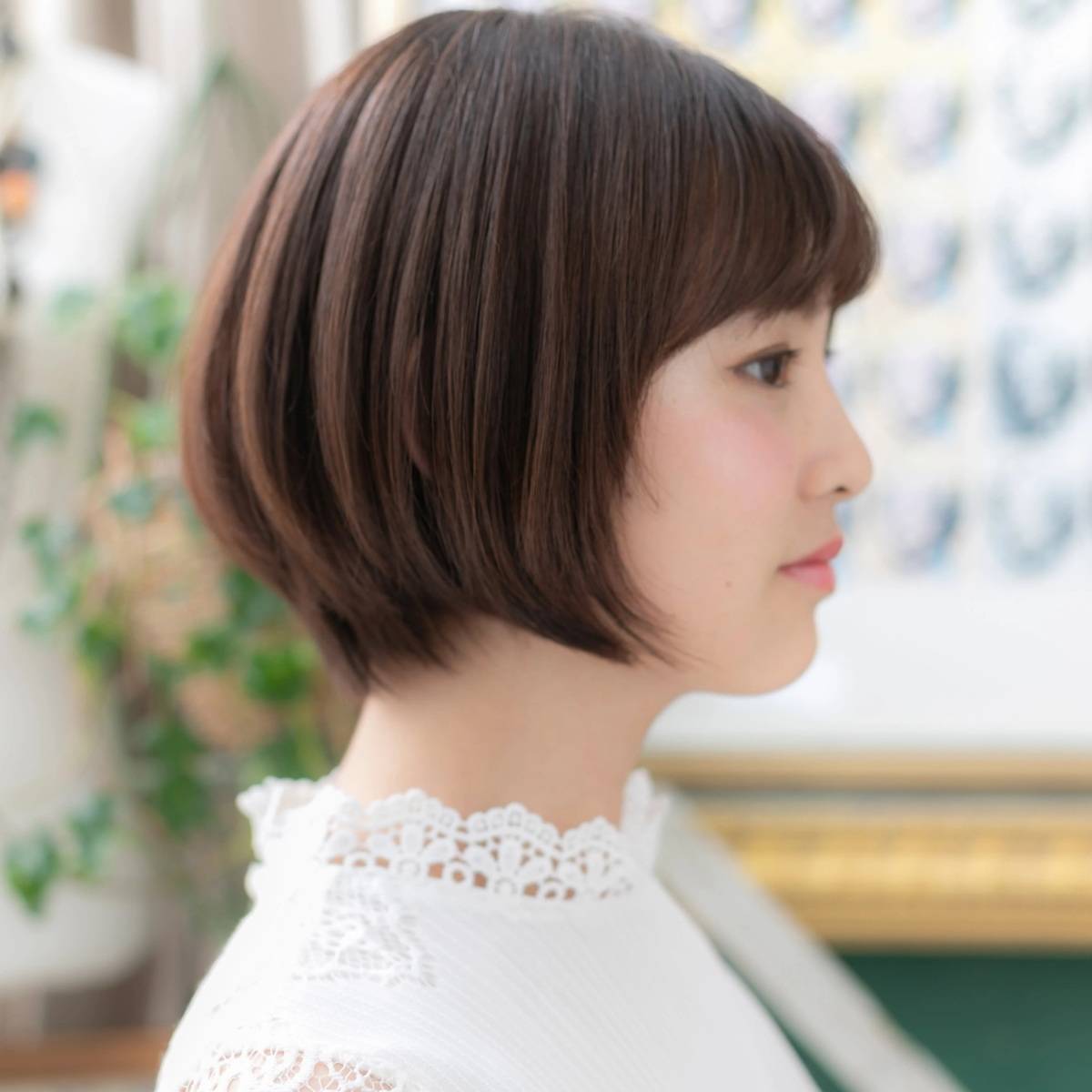 ココアブラウンの前下がりボブ