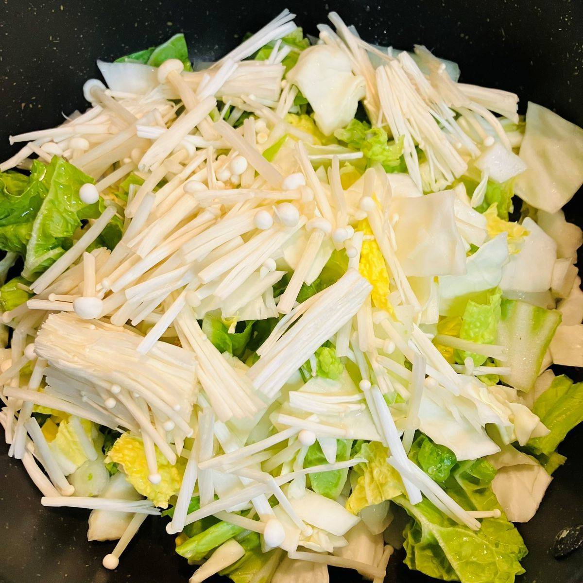 JAグループ公式の「キャベツと白菜人参の炒め味噌汁」のレシピ