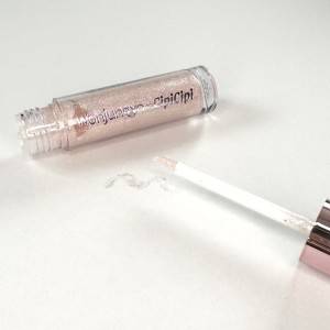 使うだけでいつものメイクが垢抜ける……！最高に可愛い「神コスメ」