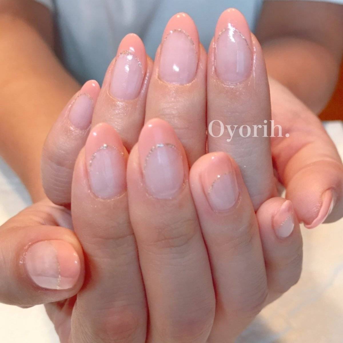 コーラルピンクネイル