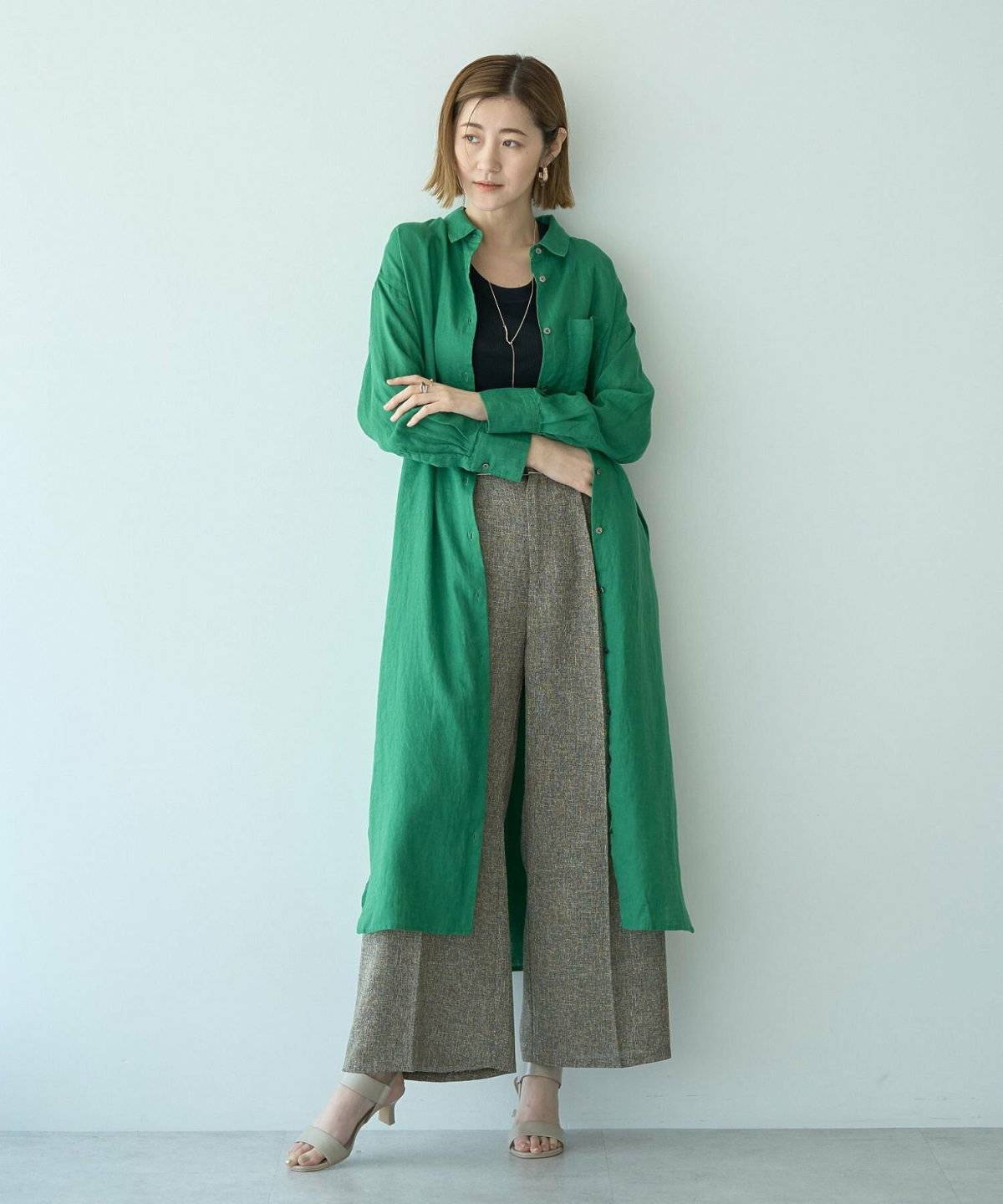 シャツワンピースコーデ