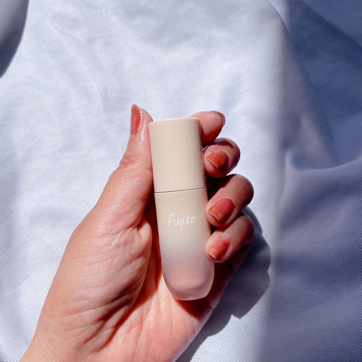 最高に垢抜ける……。使うだけで今っぽメイクに仕上がる「超優秀コスメ」