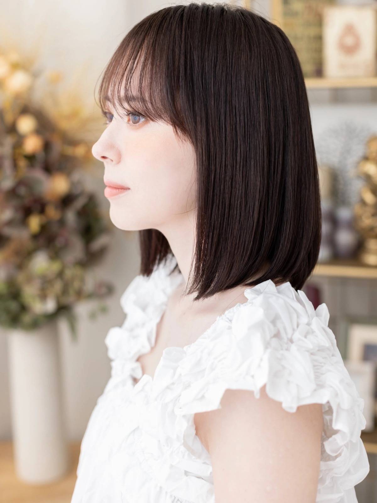 チョコレートブラウンのツヤボブ