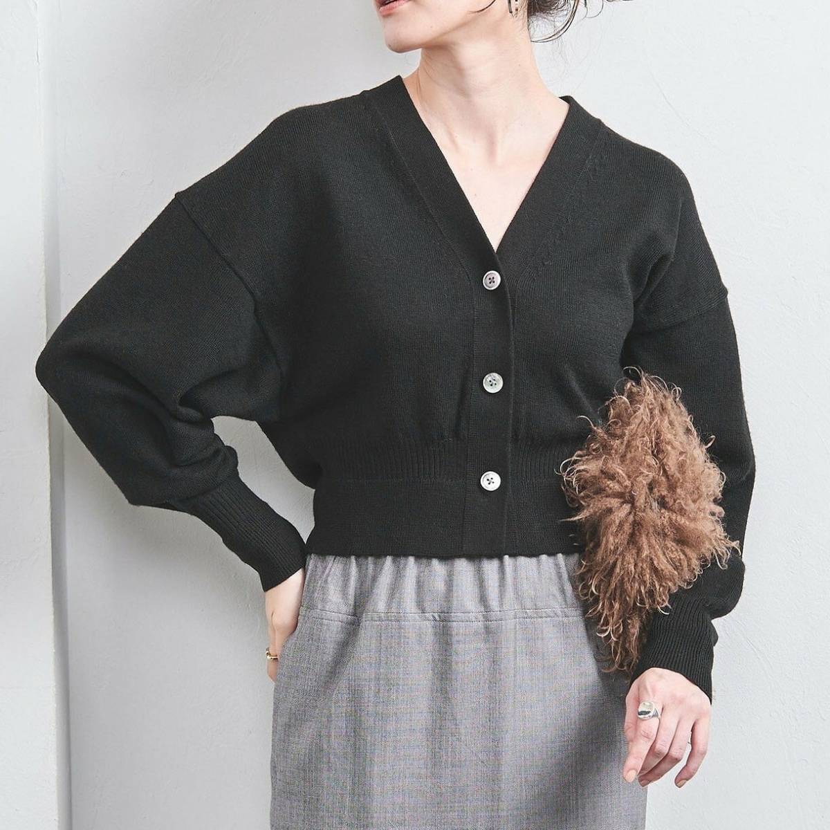 UNITED ARROWS LTD. OUTLET ウール ショート Vネックカーディガン