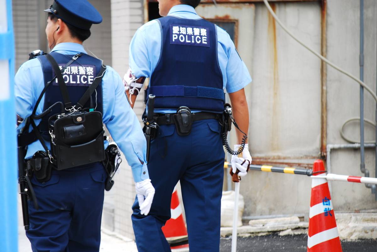 警察