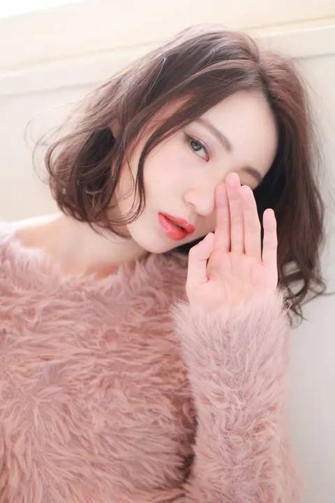 ほつれ感フェミニンボブ