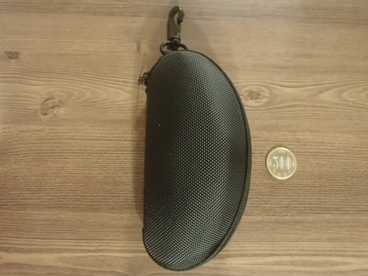 ダイソーのサングラスケース(フック付)