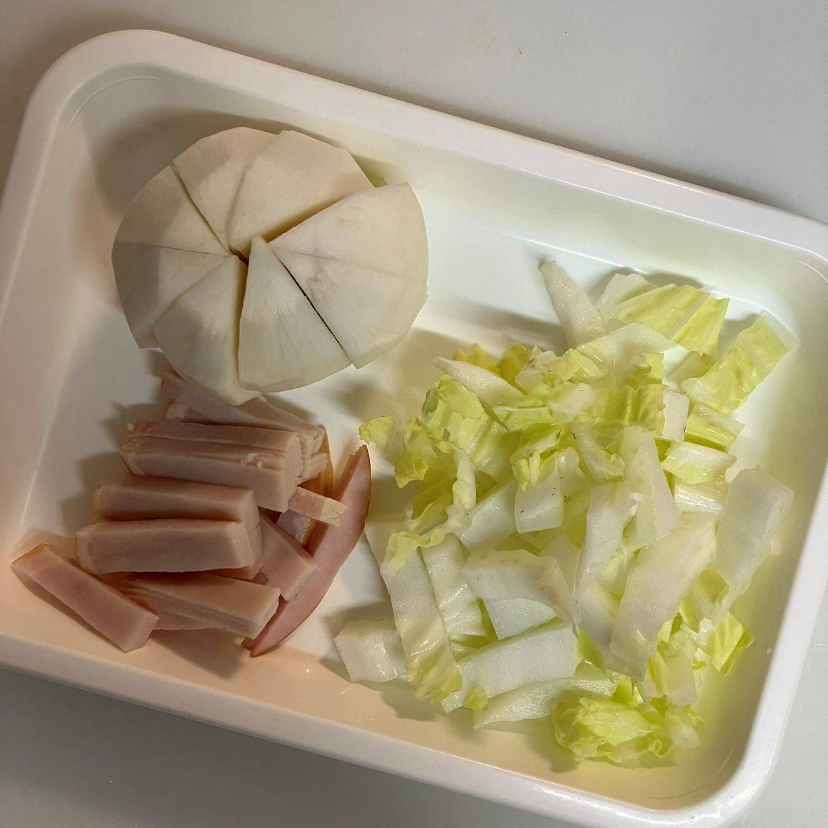 マ・マー公式の「ほたてとかぶのクリームパスタ」のレシピ