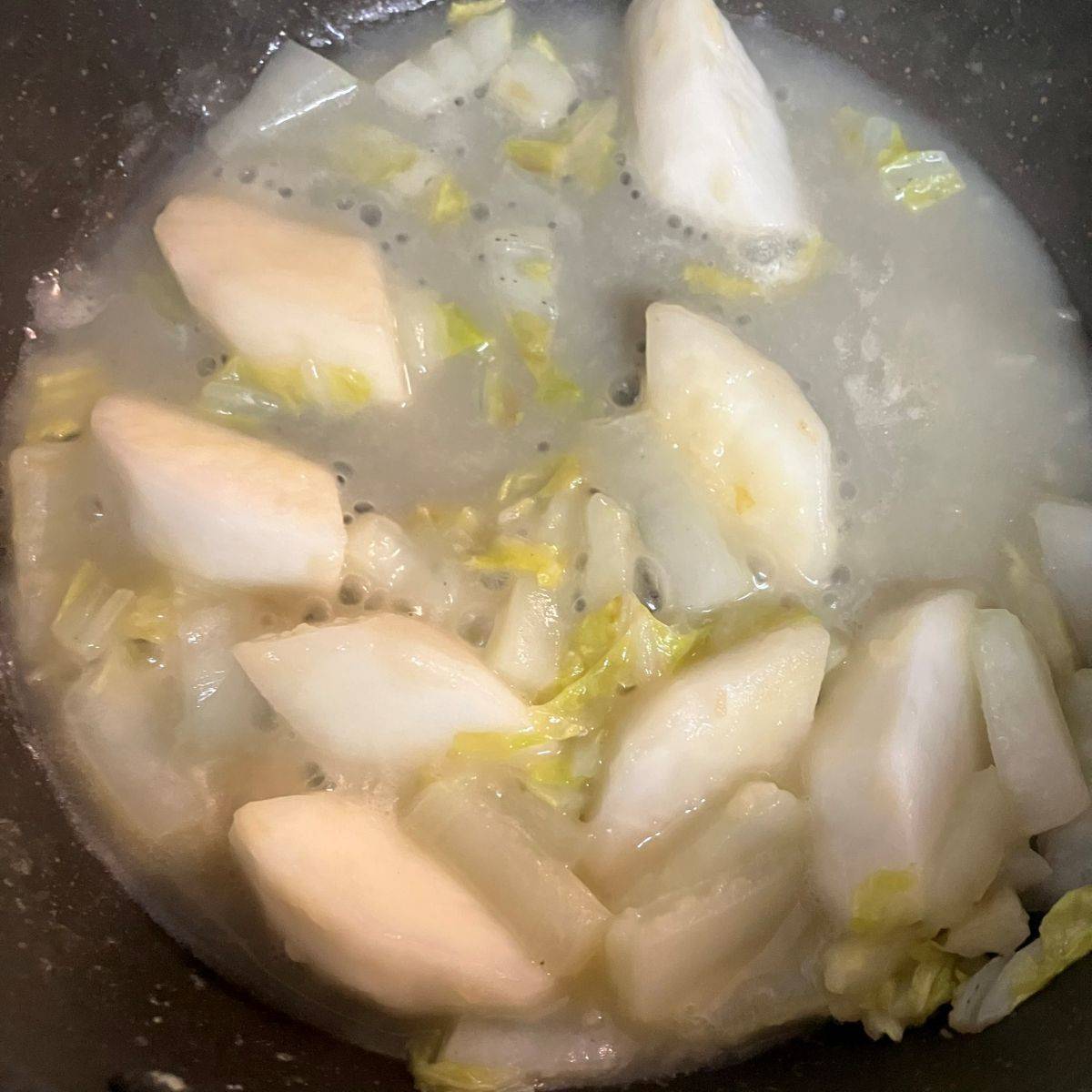 マ・マー公式の「ほたてとかぶのクリームパスタ」のレシピ