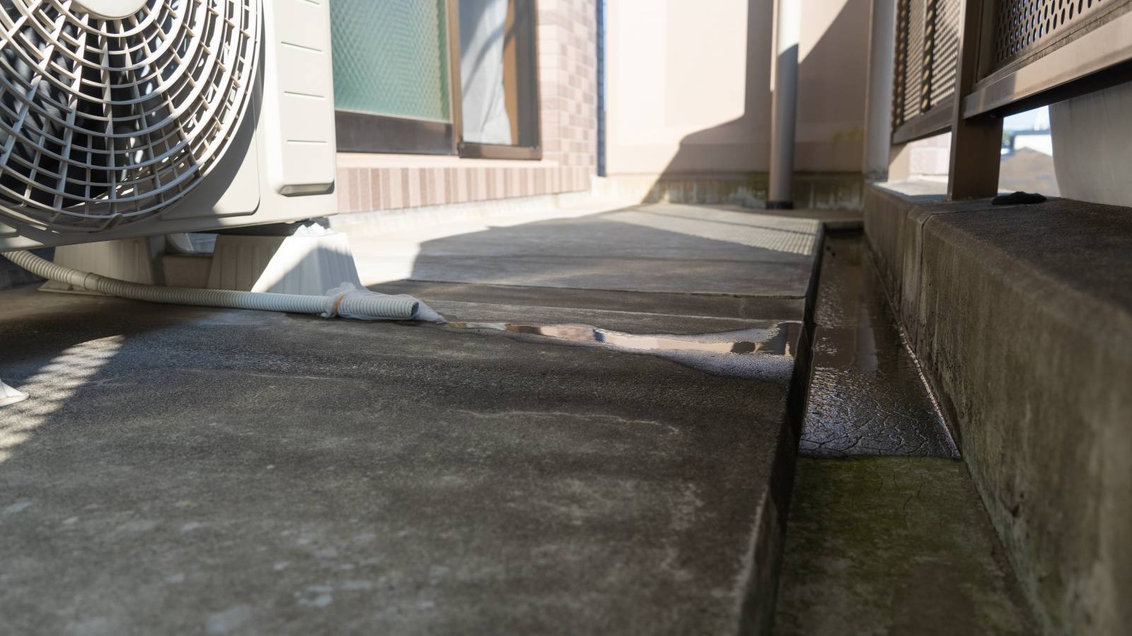 バルコニー　人気運　下がる　詰まった排水