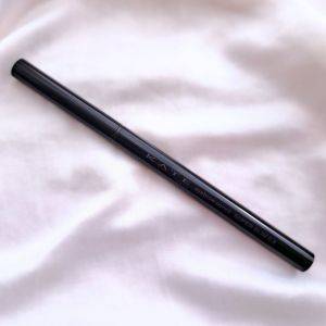 眉メイクが苦手な人、集合……！垢抜け眉が叶う「最強アイブロウ」