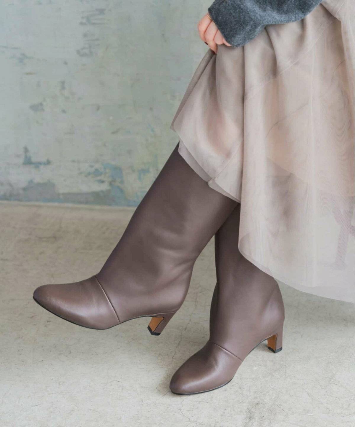 脚が太く見えるNGコーデはミドル丈のブーツ合わせ
