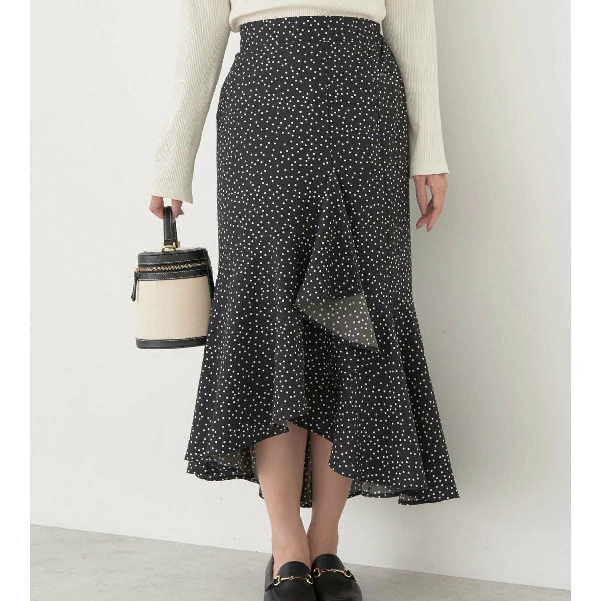 脚が太い人にNGなスカートコーデ