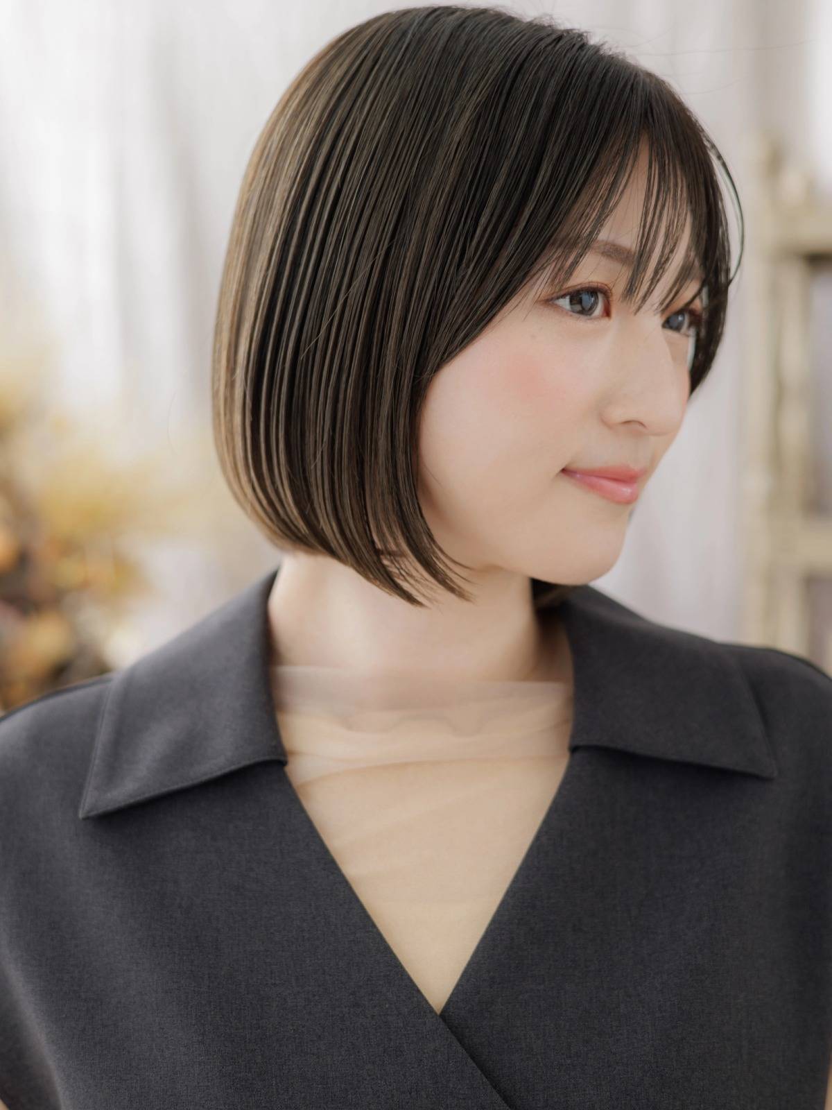 丸みシルエットのボブ