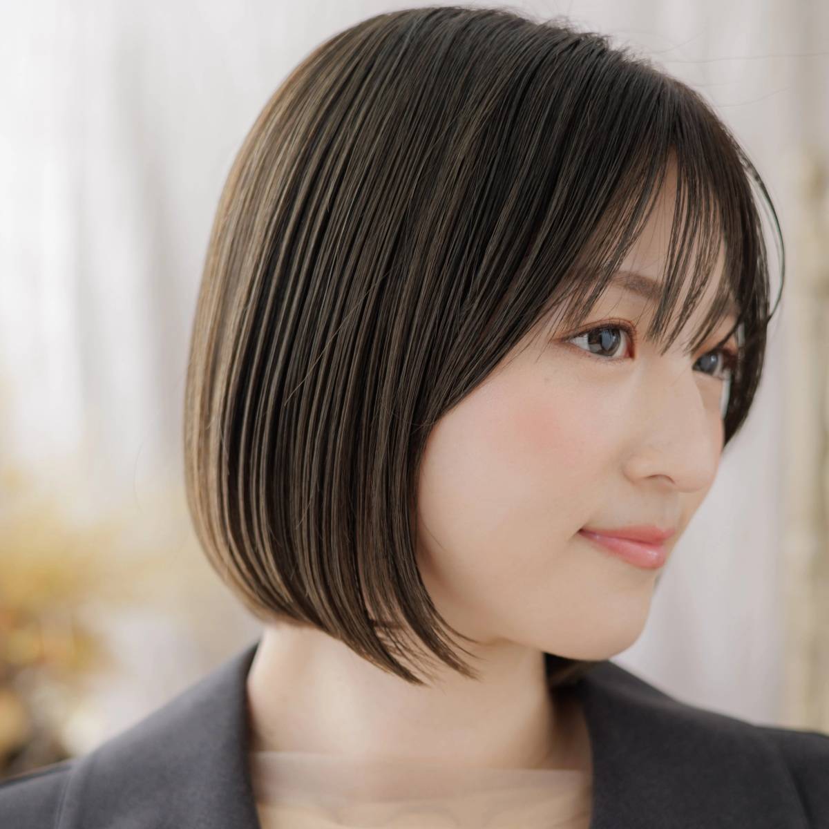丸みシルエットのボブ