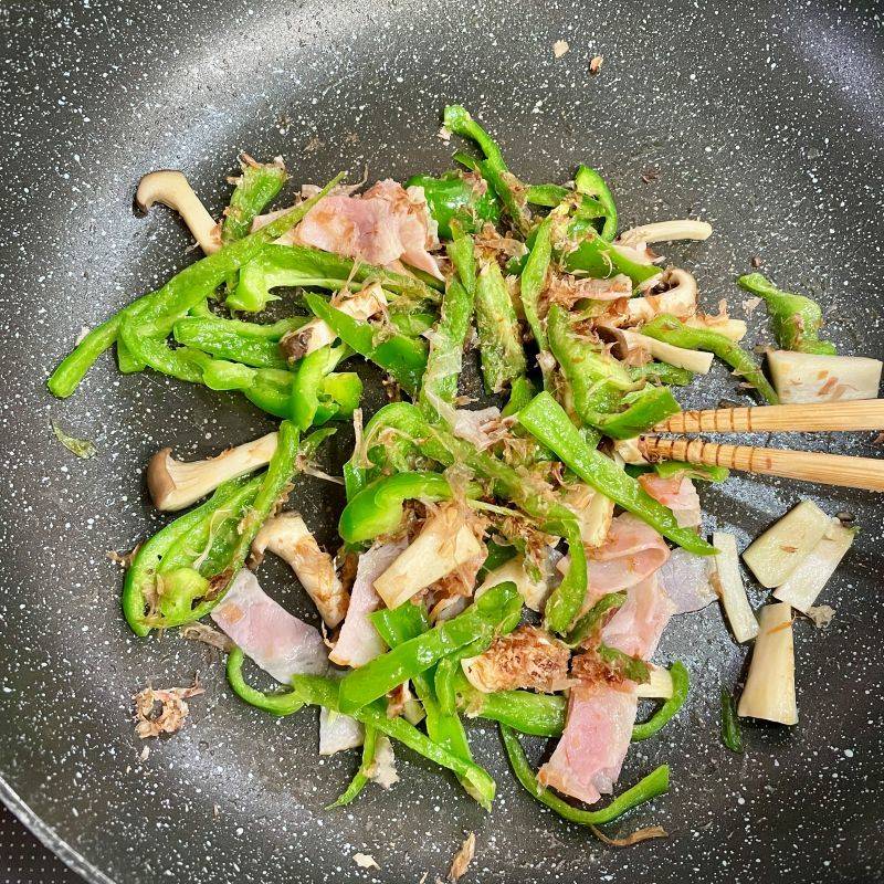 JAグループ公式の「ピーマンエリンギのおかか炒め」のレシピ