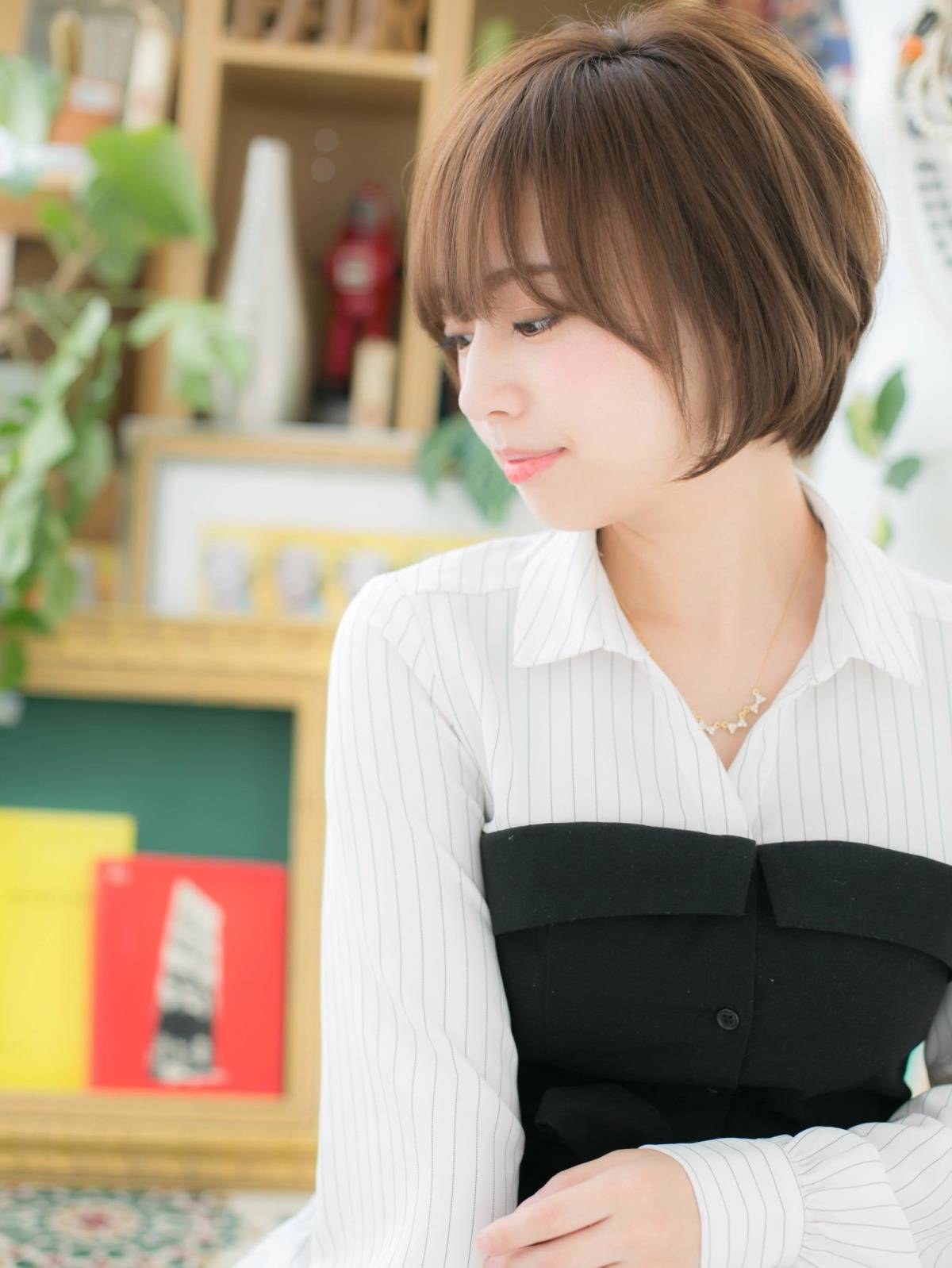 シンプル前下がりボブ