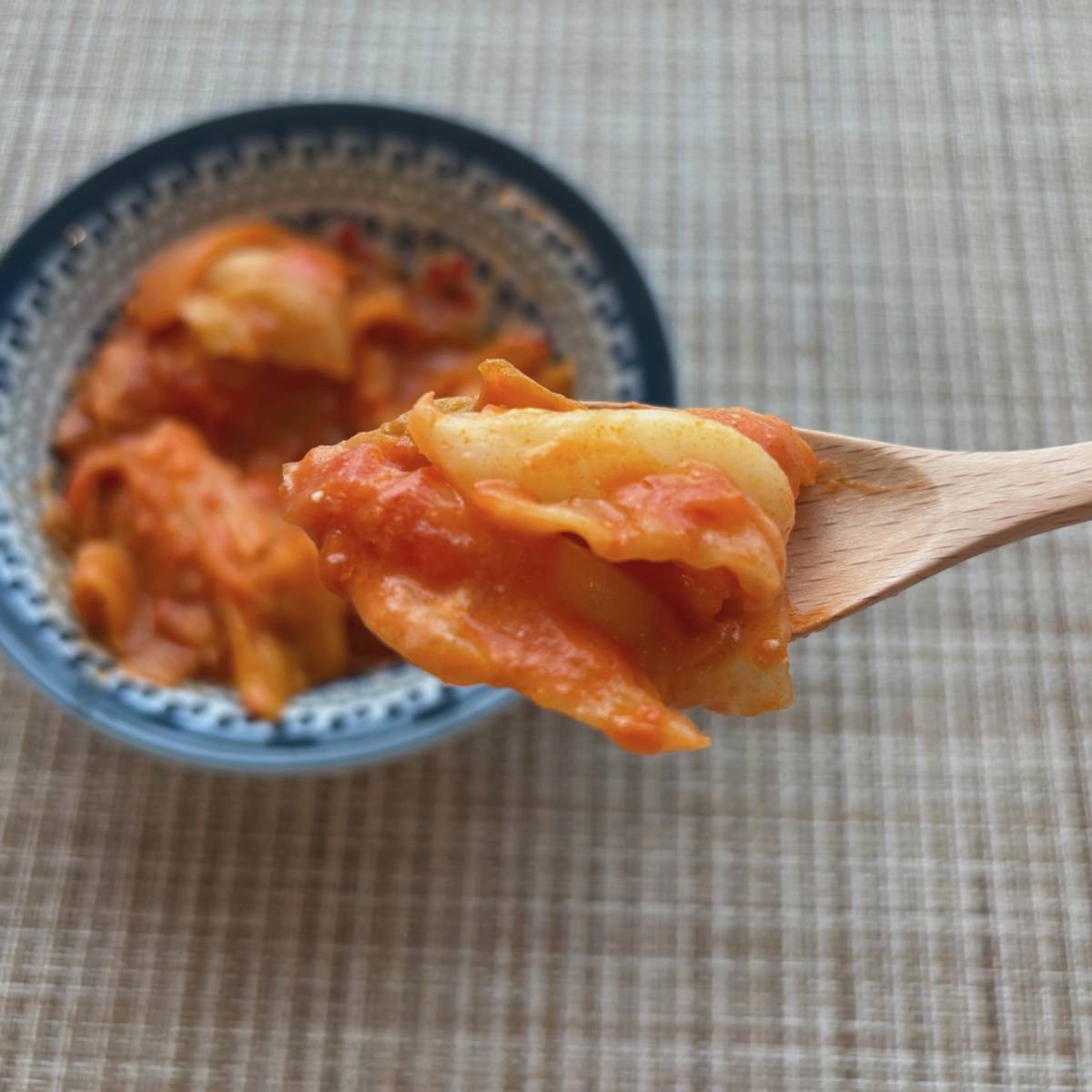 JAグループ公式の「キャベツとベーコンのトマト煮」のレシピ