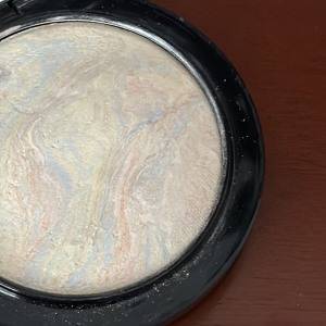 のせた瞬間プロ級メイクの完成♪どこから見ても美肌に「MAC ミネラライズ スキンフィニッシュ」