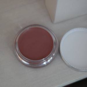 ほんのり色づきをプラス♡顔色をトーンアップしてくれる「NAMING. ソフティクリームブラッシュ」