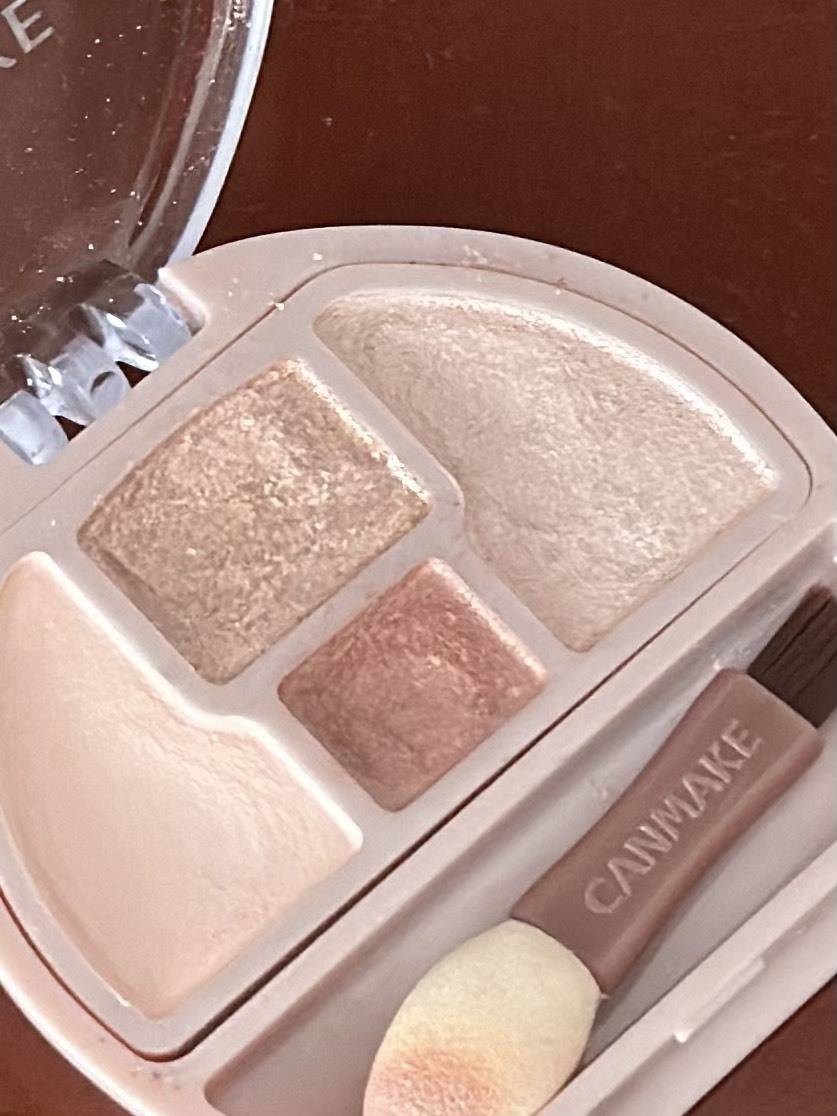 CANMAKE「プランぷくコーデアイズ」