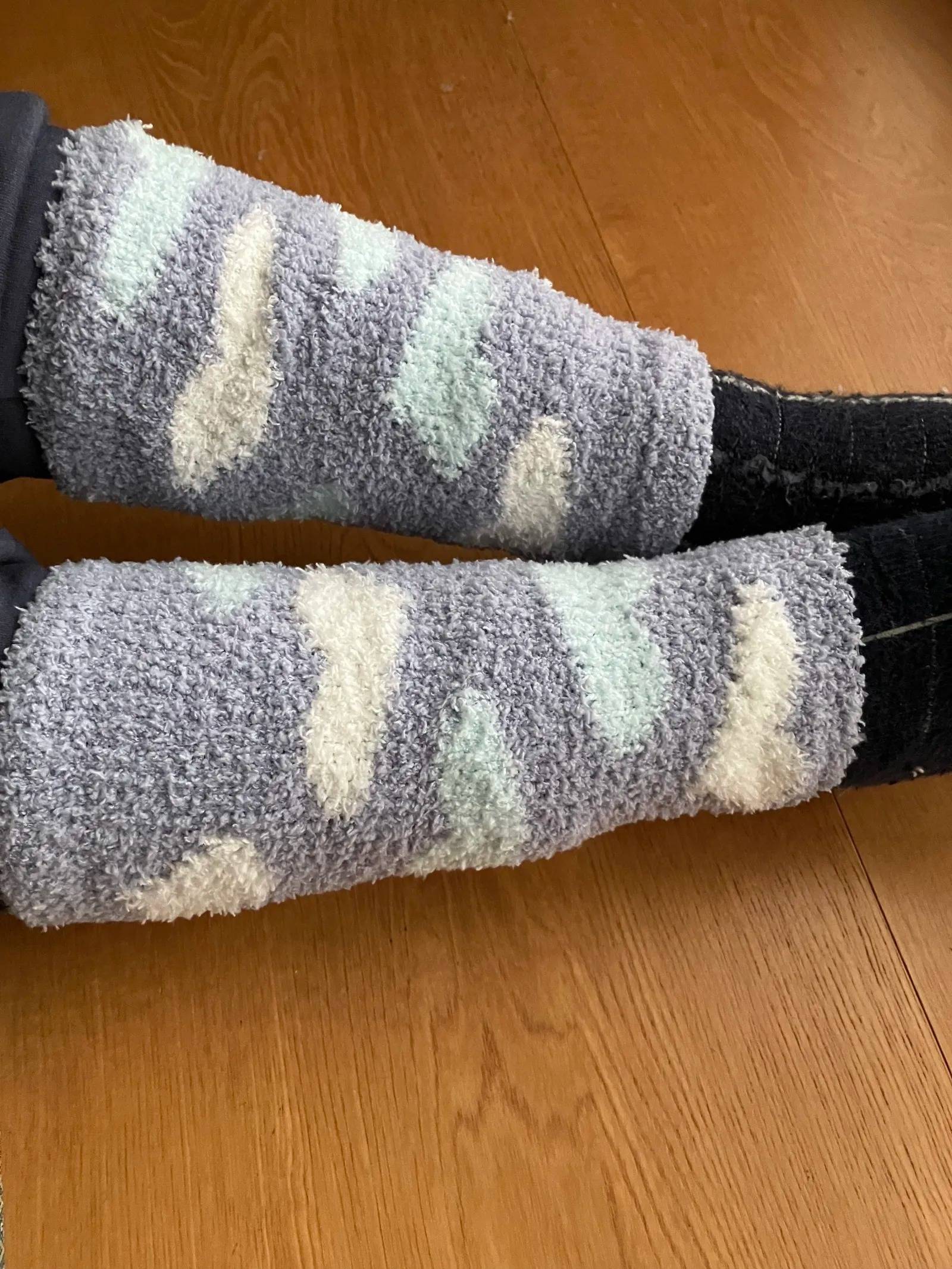 Seria(セリア):ふわふわレッグウォーマー