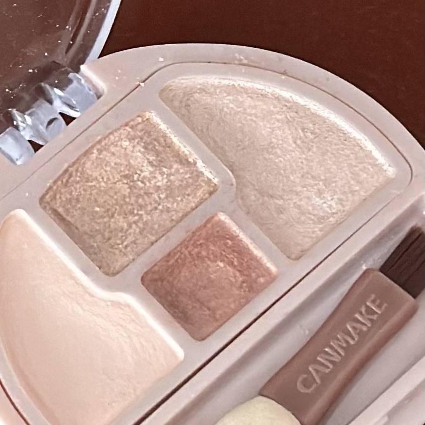 CANMAKE「プランぷくコーデアイズ」