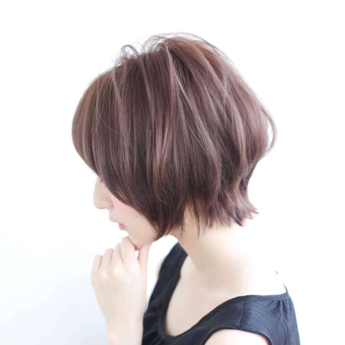 ラベンダーカラーのひし形ショート