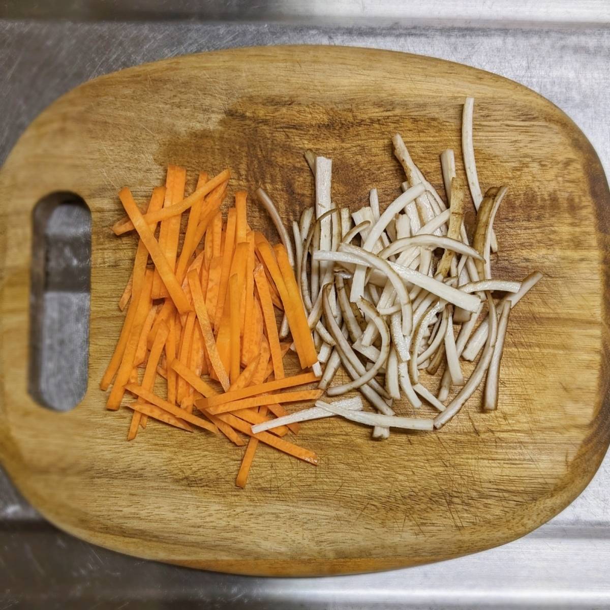 JAグループ公式の「きんぴらごぼうサラダ」のレシピ