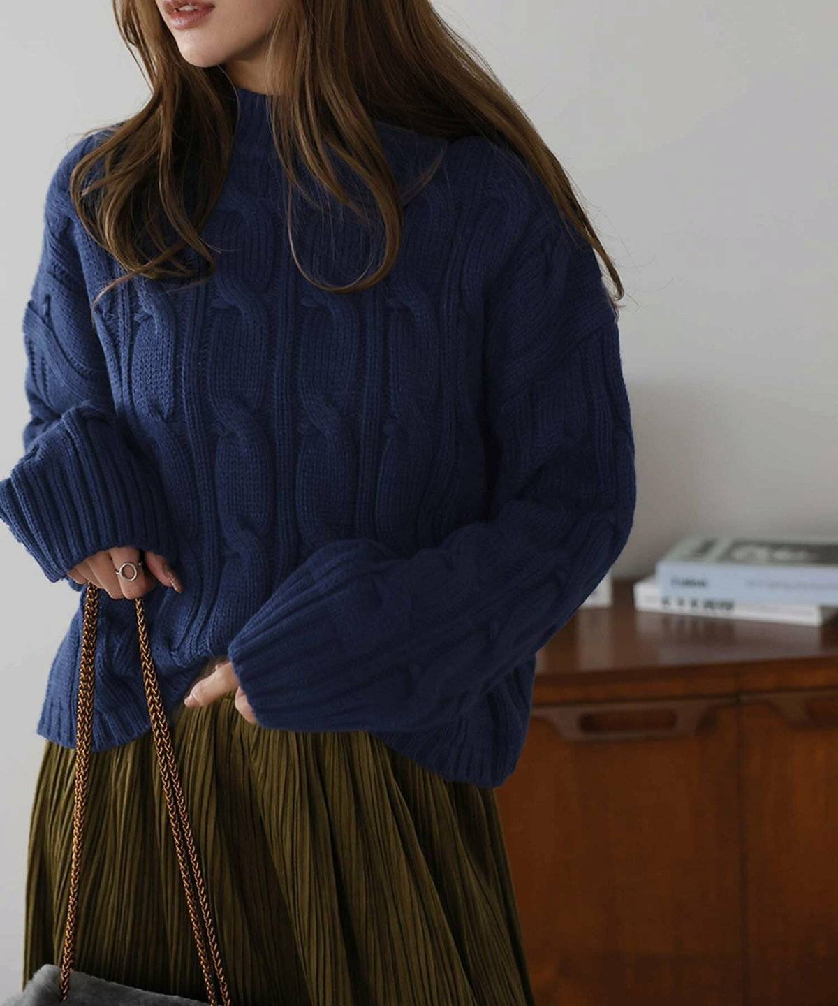 ローゲージハイネックタートルニット×スカート