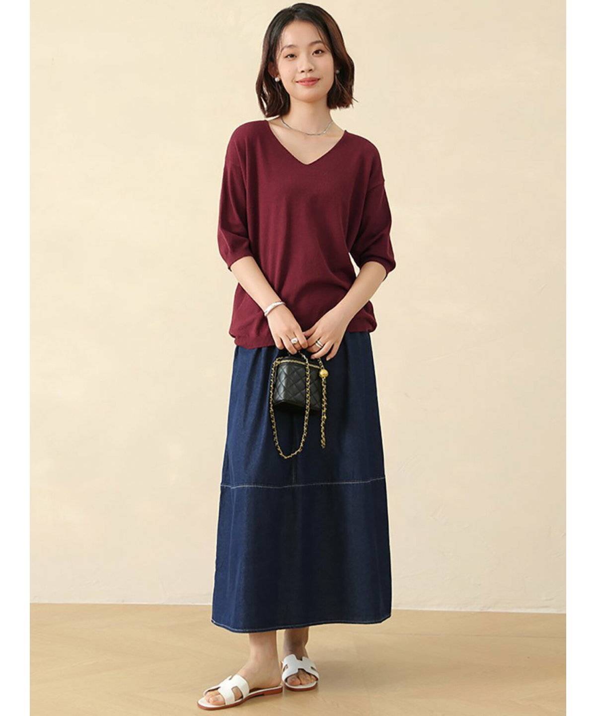 夏コーデの女性