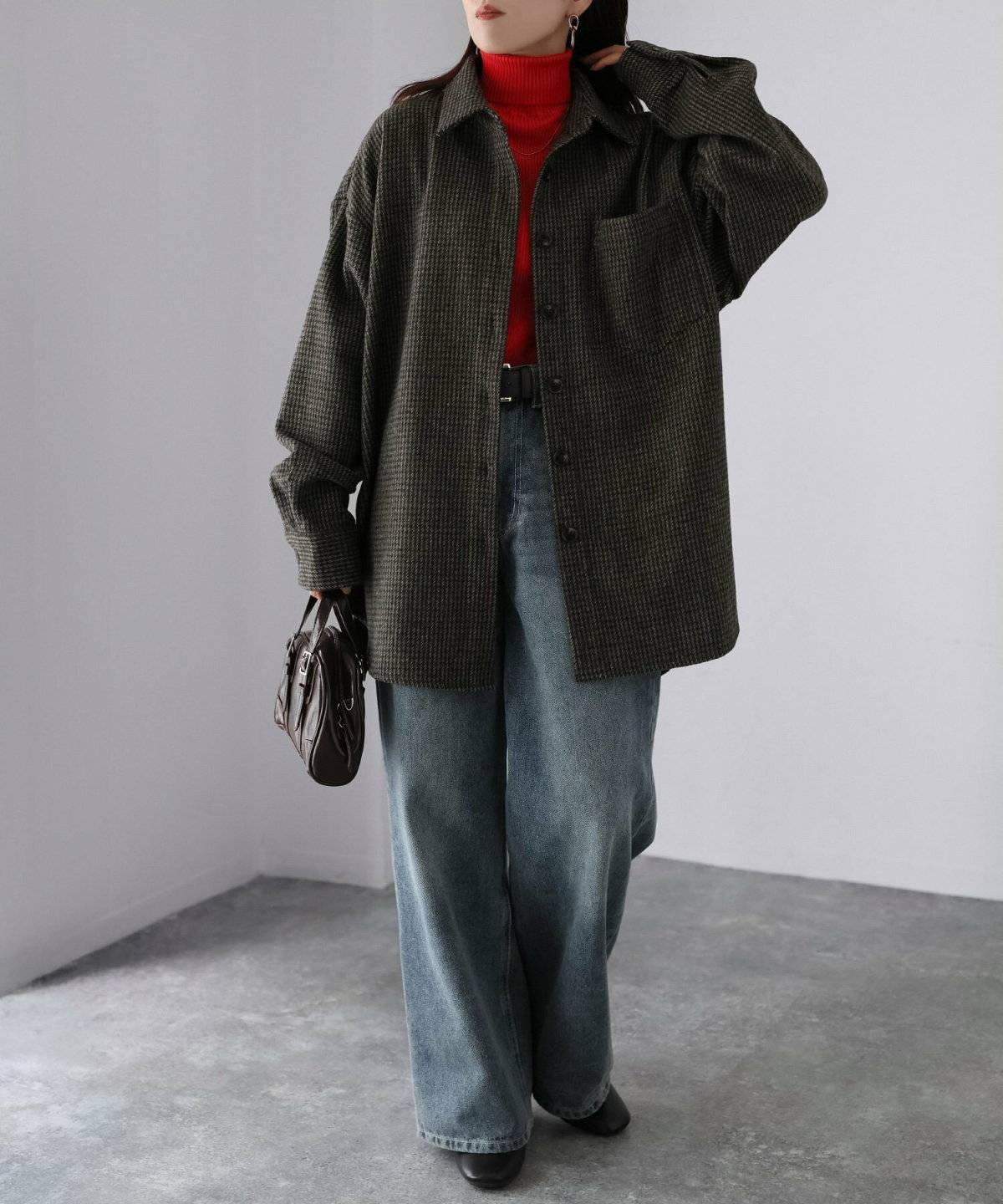 秋冬コーデの女性