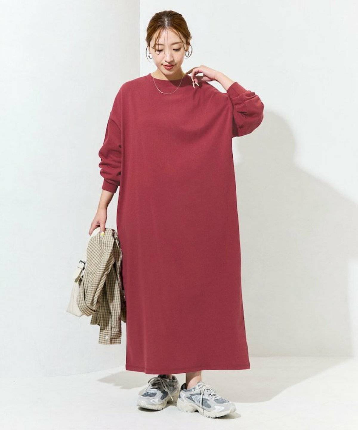 夏コーデの女性